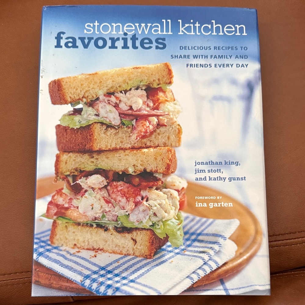 Stonewall kitchen Favorites Cookbook like New Condition